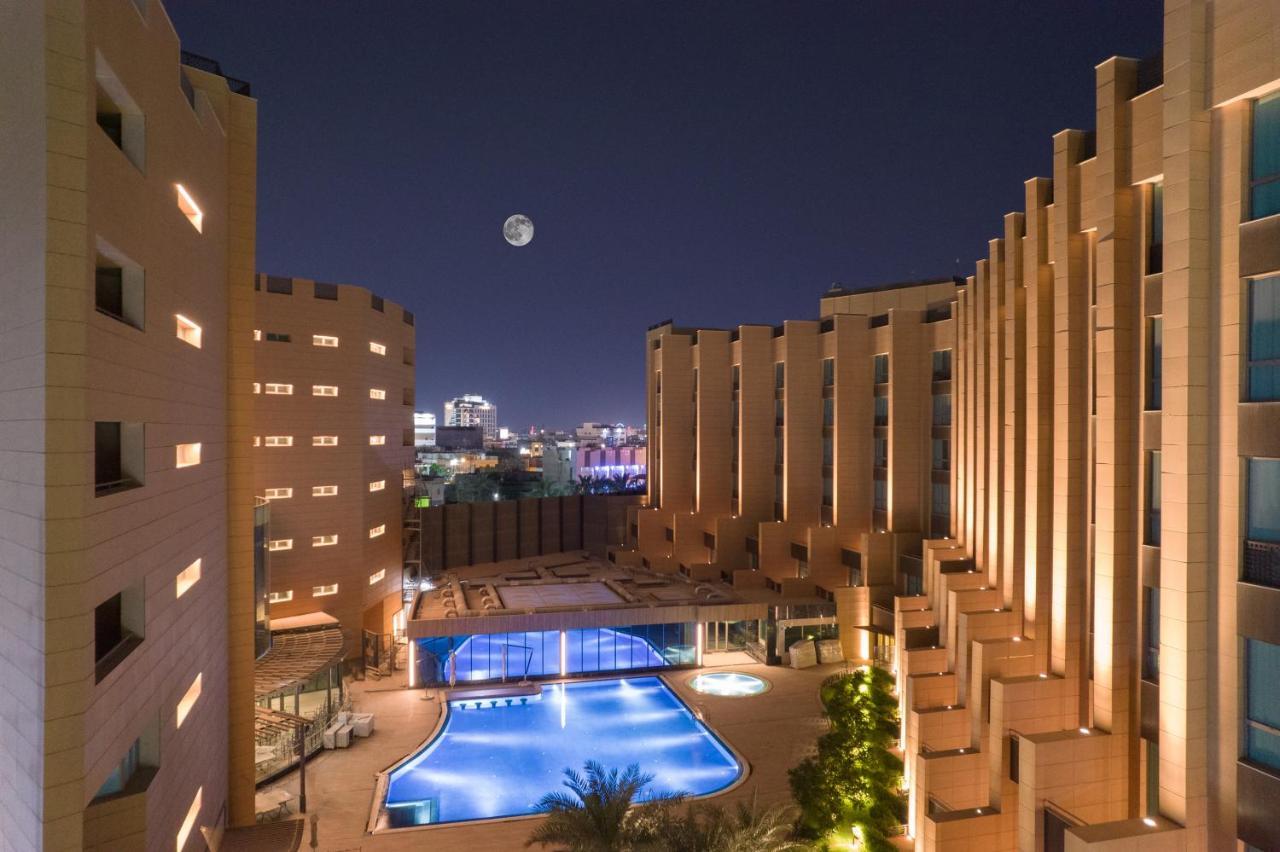 Grand Millennium Al Seef Basra Exterior photo