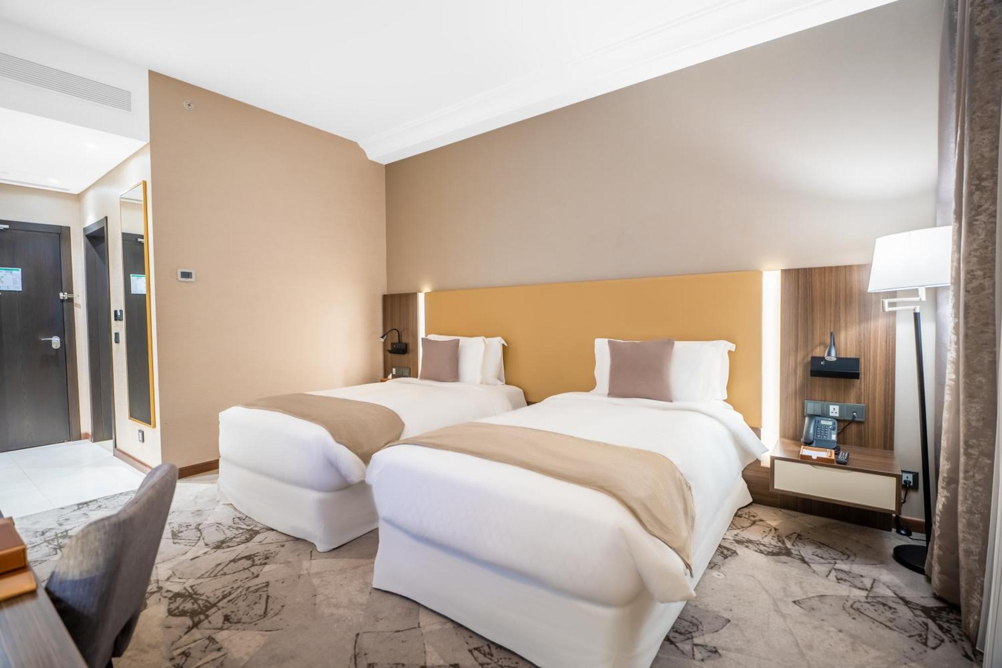 Grand Millennium Al Seef Basra Exterior photo